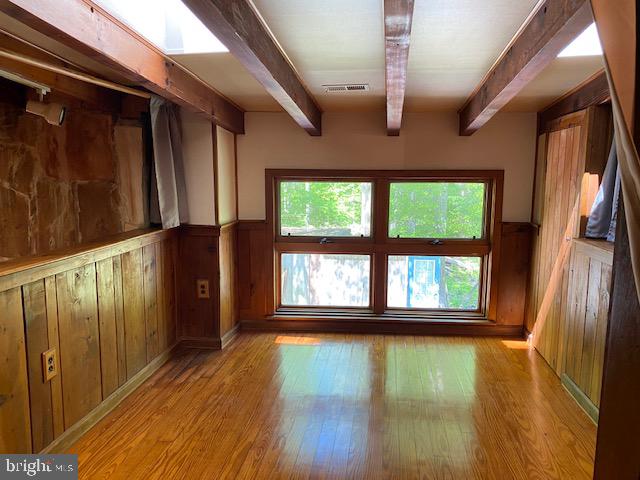 483 Beechwood LANE