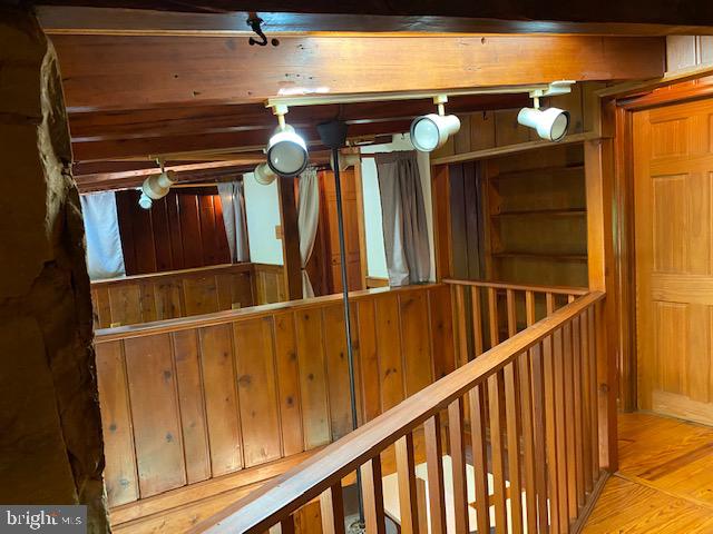 483 Beechwood LANE