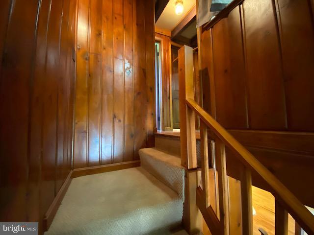 483 Beechwood LANE