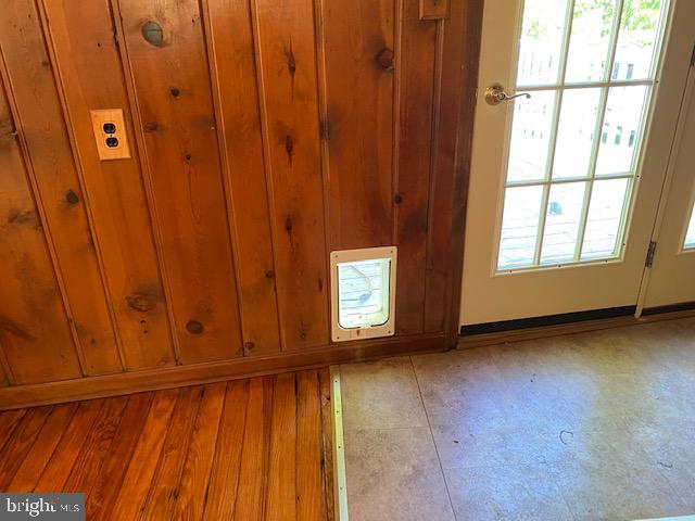 483 Beechwood LANE