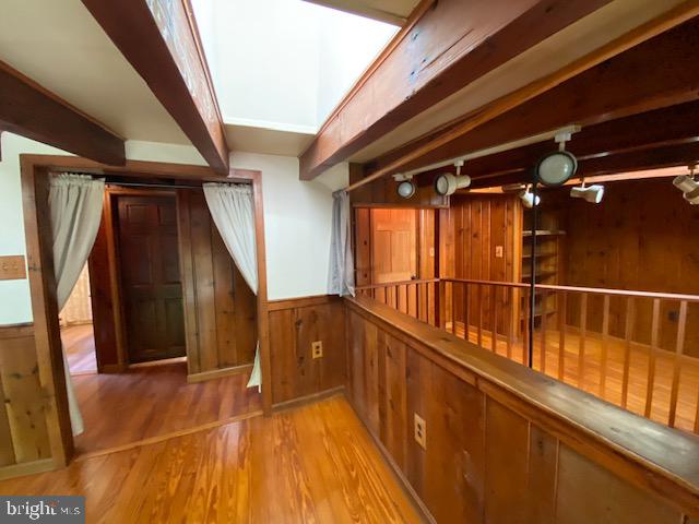 483 Beechwood LANE
