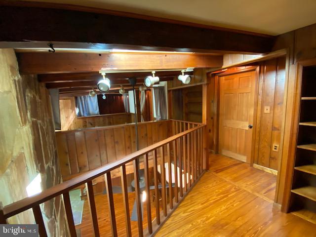 483 Beechwood LANE
