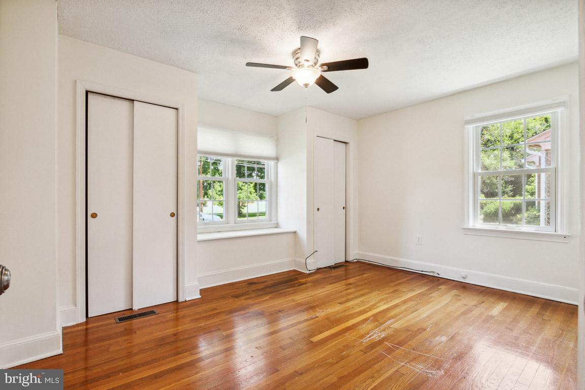 138 Rosemont CIRCLE