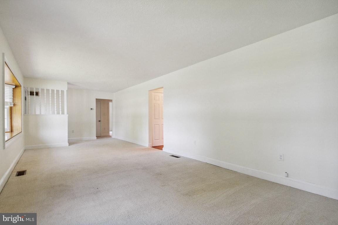 138 Rosemont CIRCLE