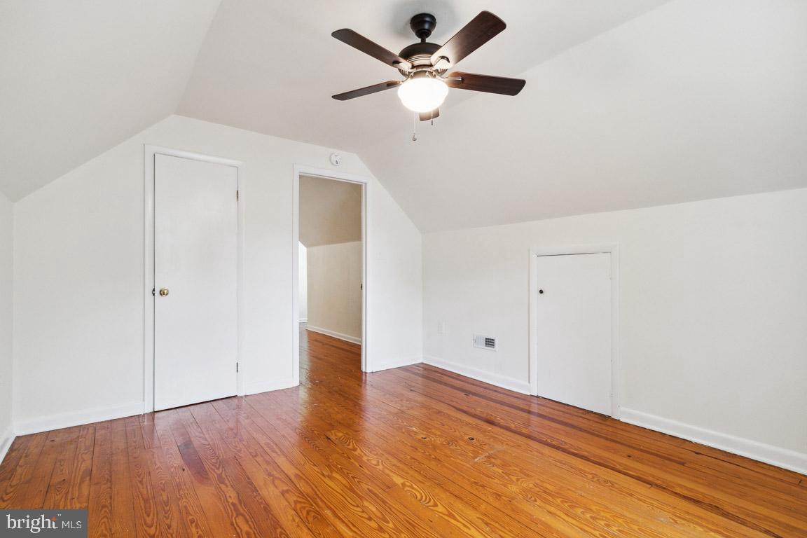 138 Rosemont CIRCLE