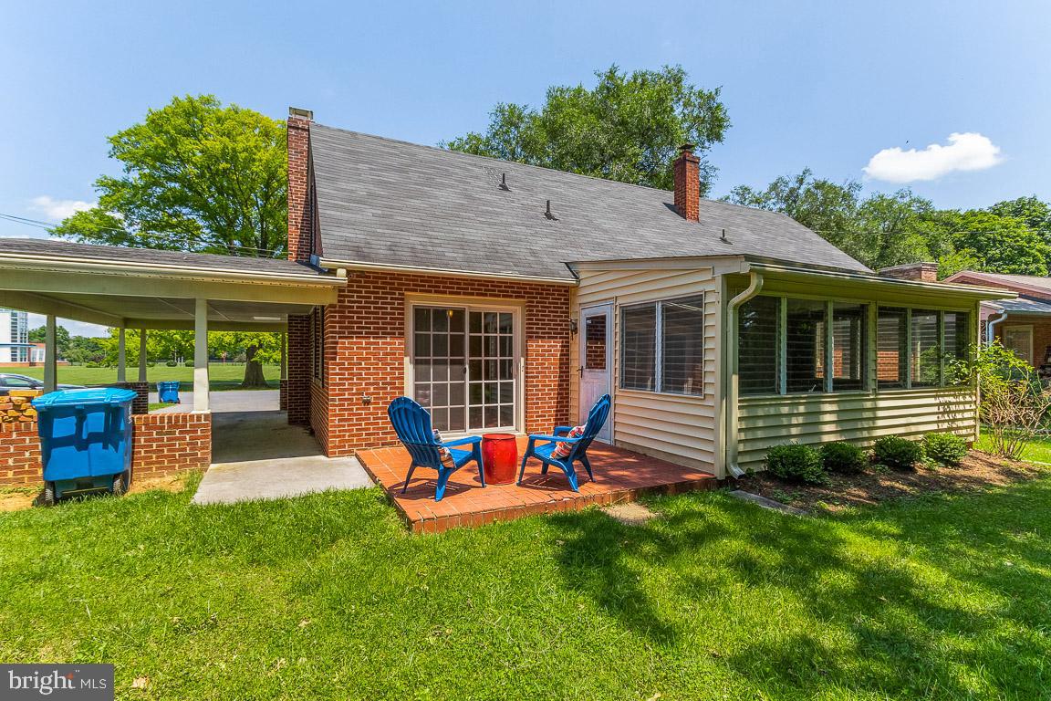 138 Rosemont CIRCLE