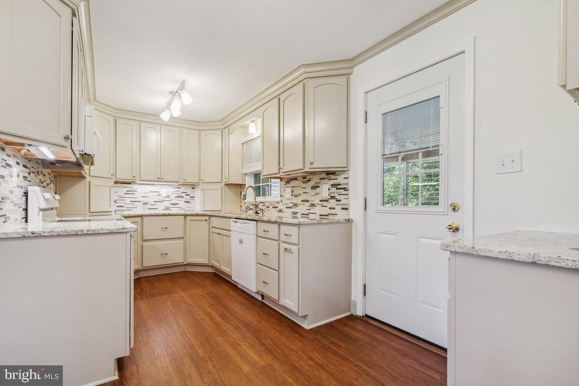 138 Rosemont CIRCLE