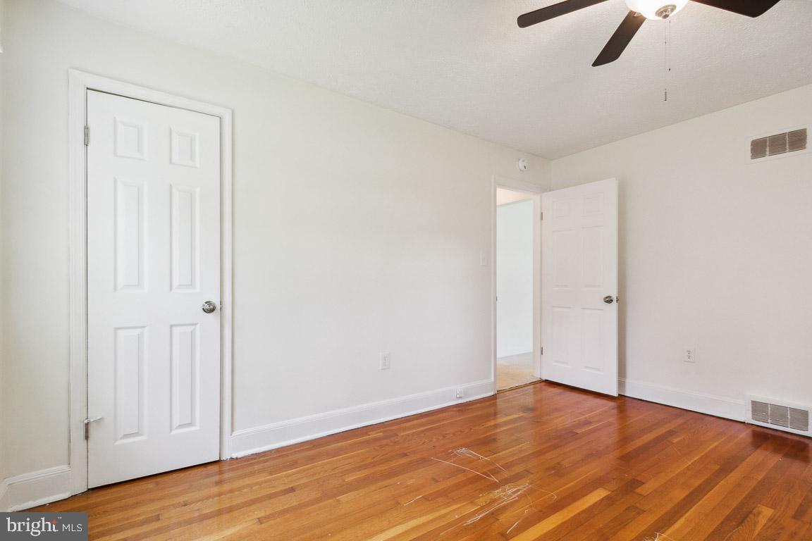 138 Rosemont CIRCLE