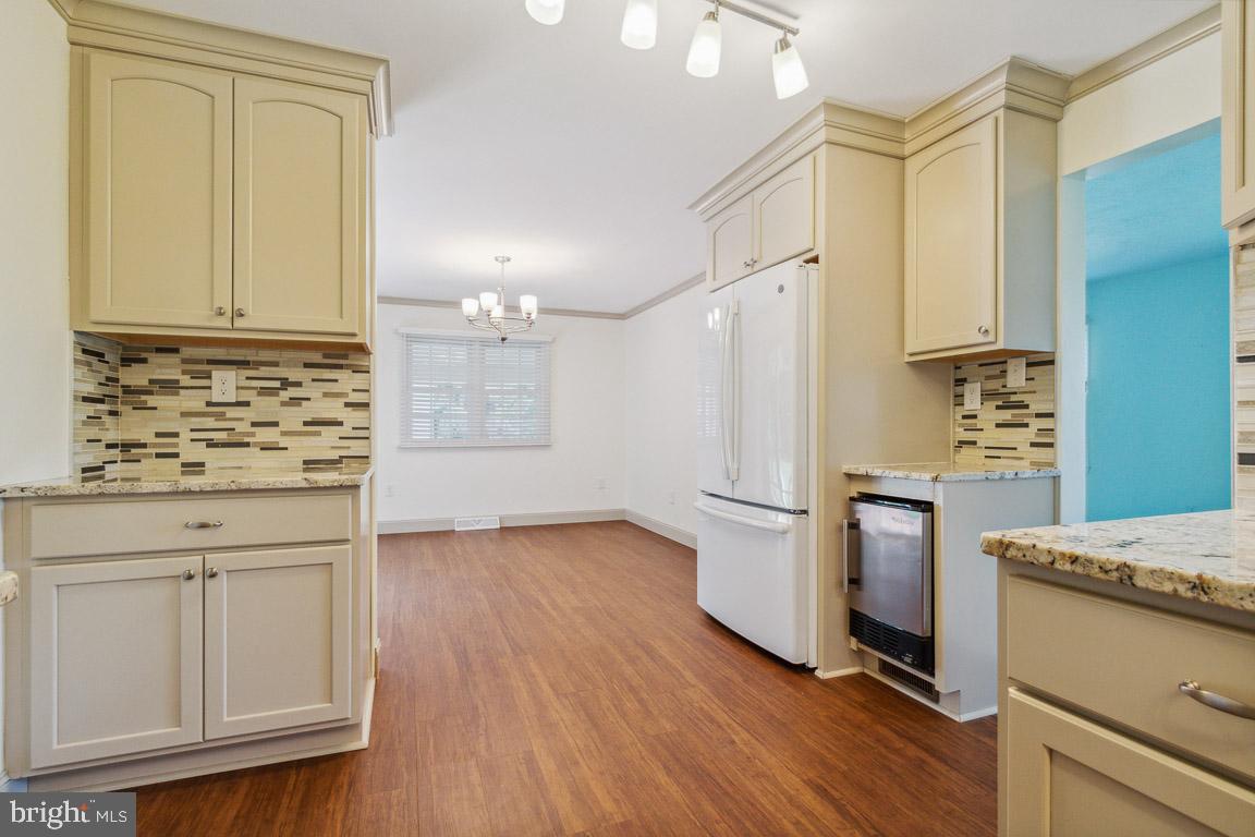 138 Rosemont CIRCLE