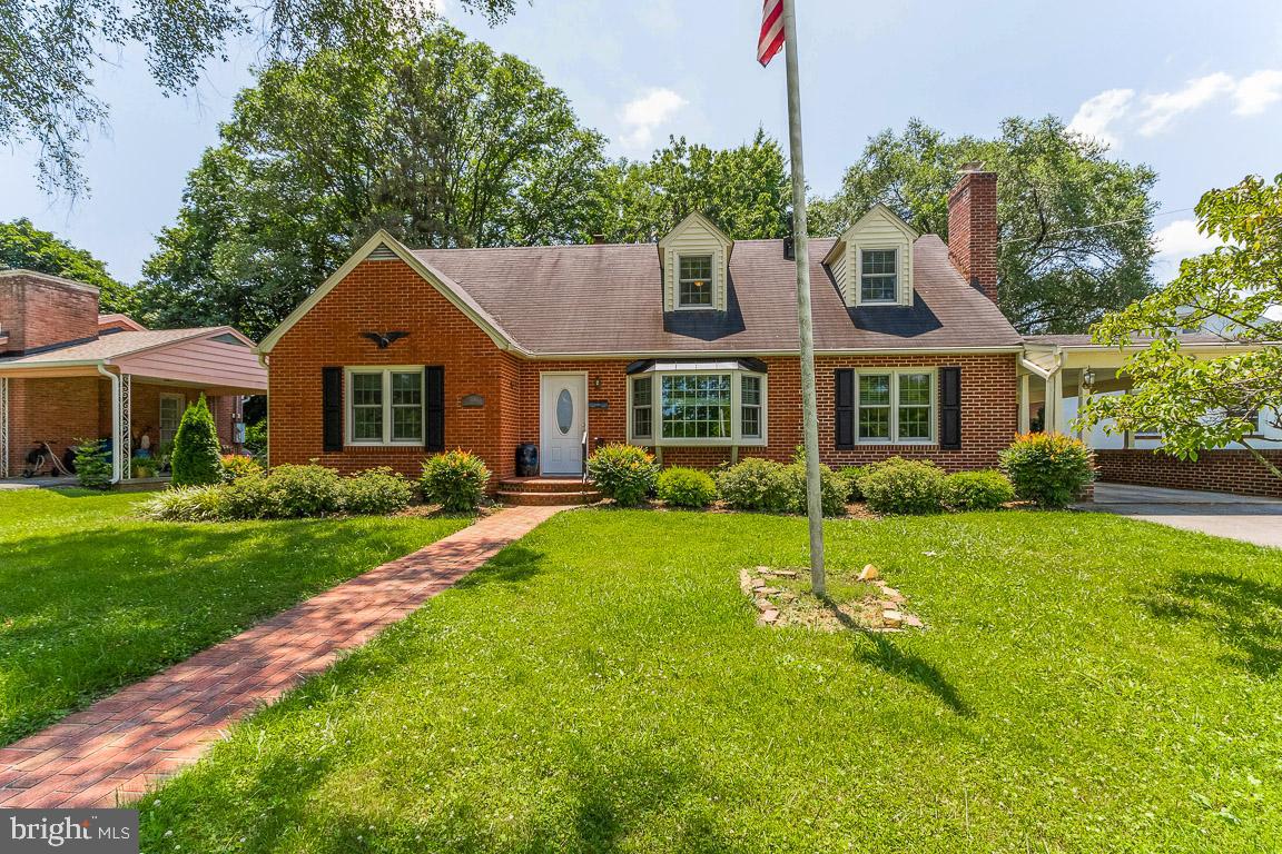 138 Rosemont CIRCLE