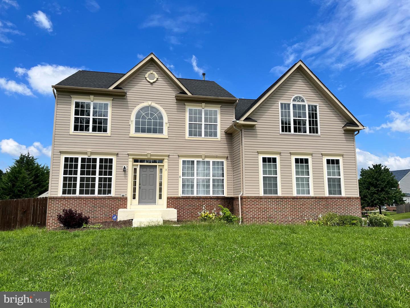 3 Turner COURT
