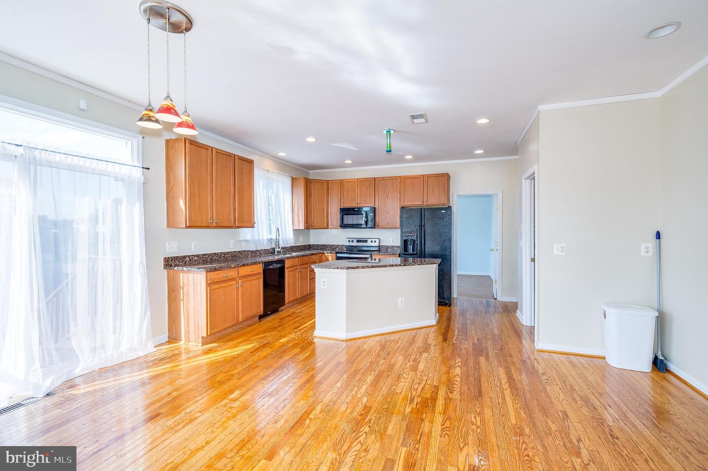 3 Turner COURT