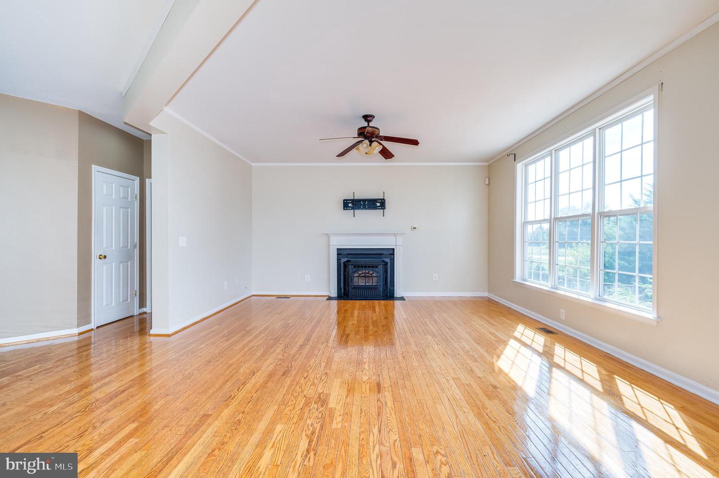 3 Turner COURT
