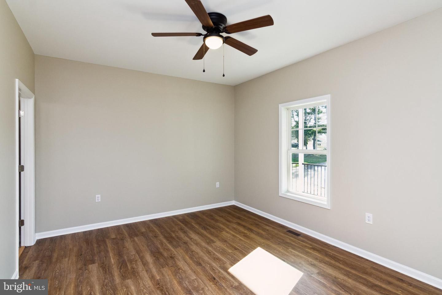 9 E Sharon Drive DRIVE