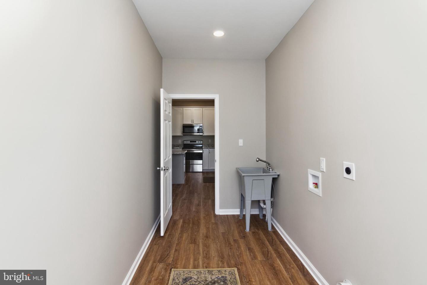 9 E Sharon Drive DRIVE