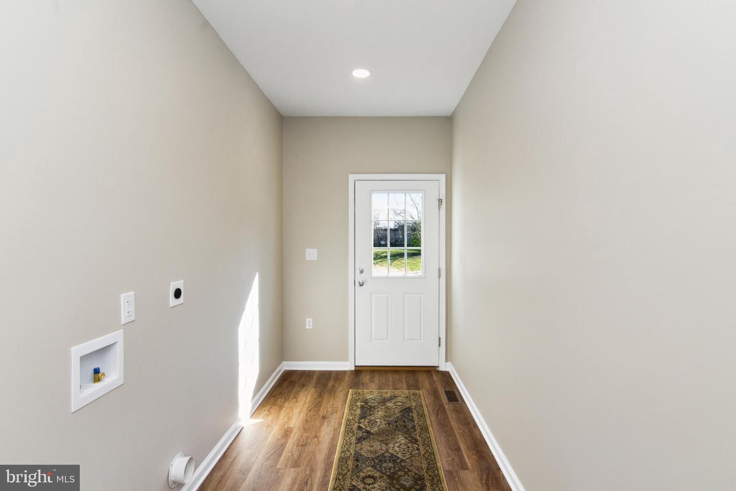 9 E Sharon Drive DRIVE
