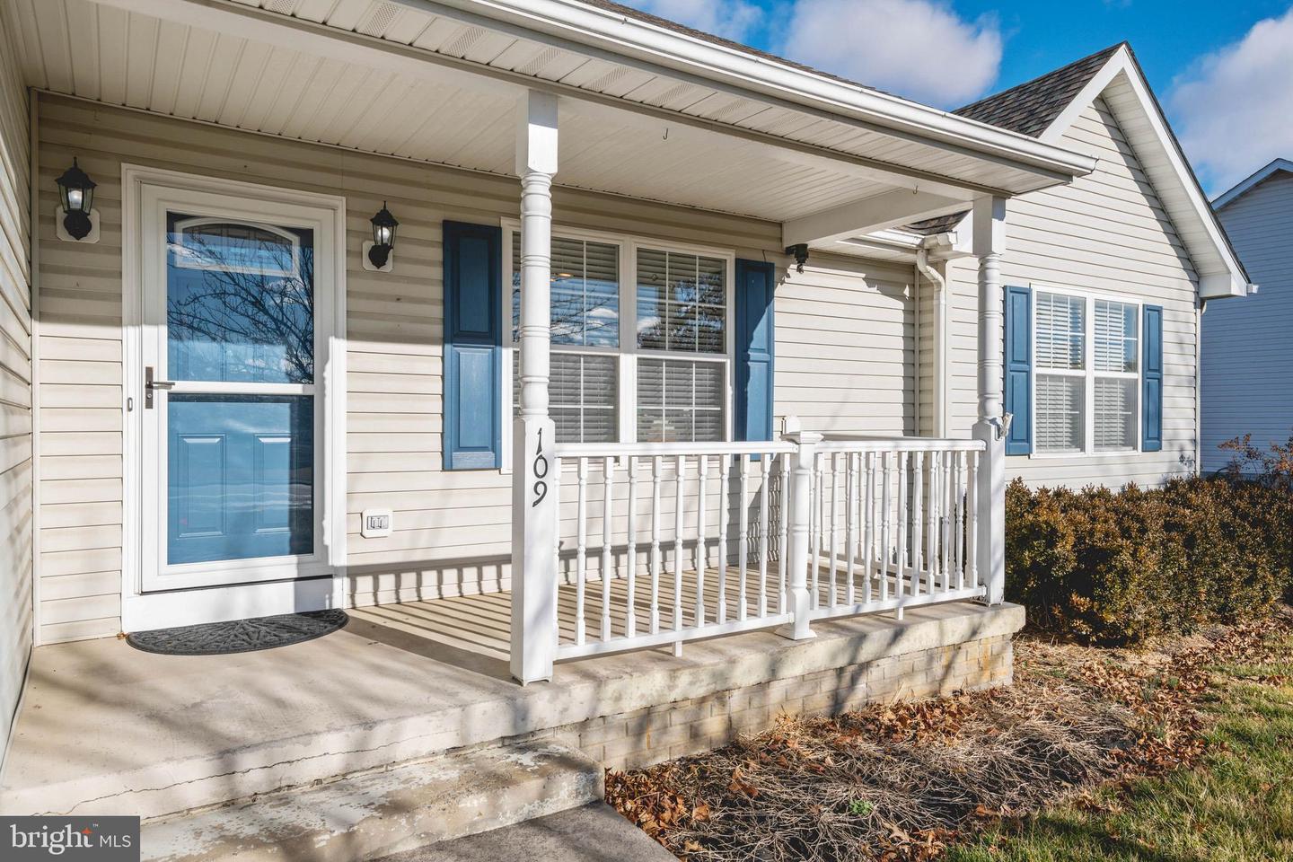 109 Jackson DRIVE