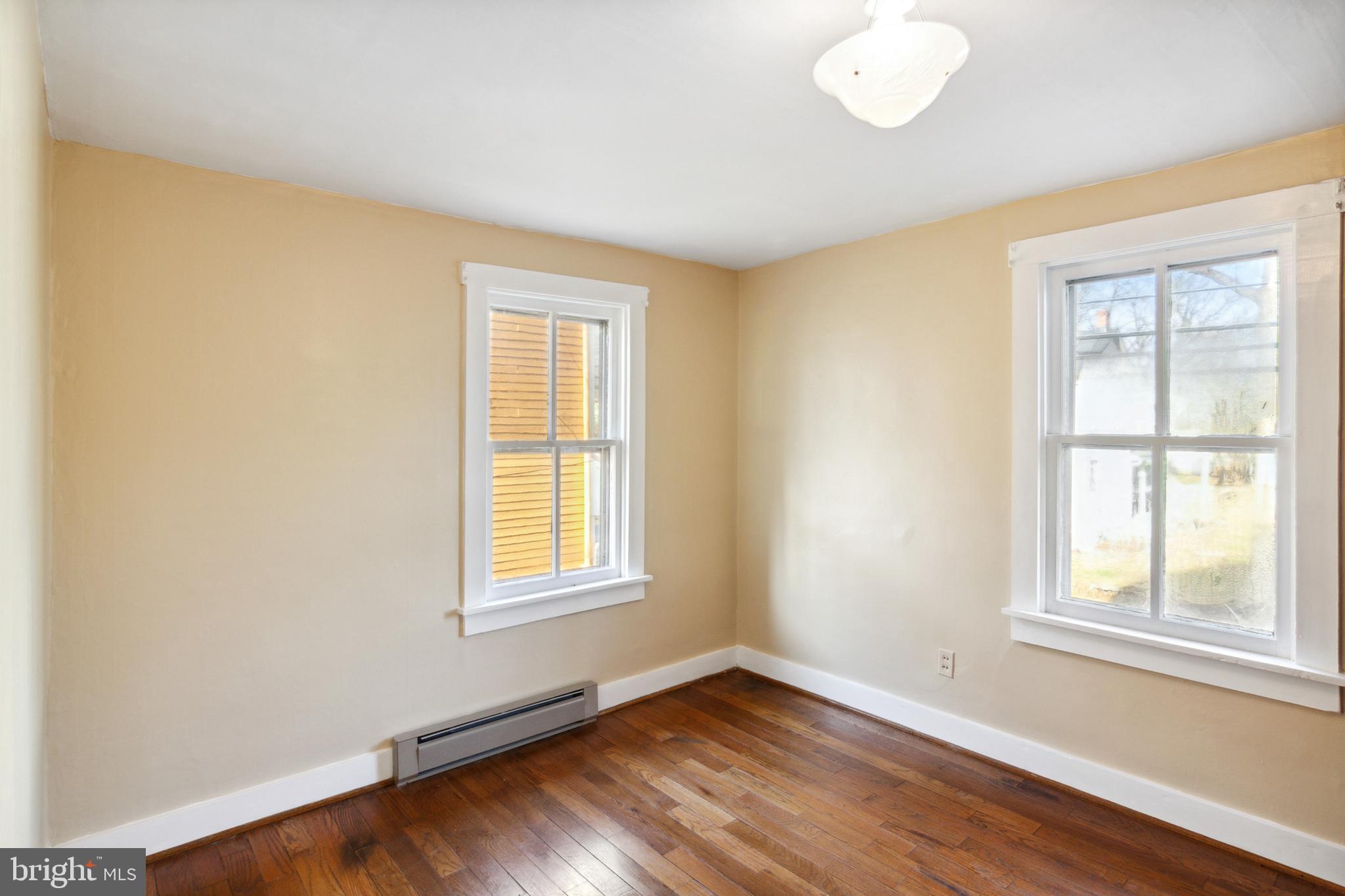19 E Main STREET
