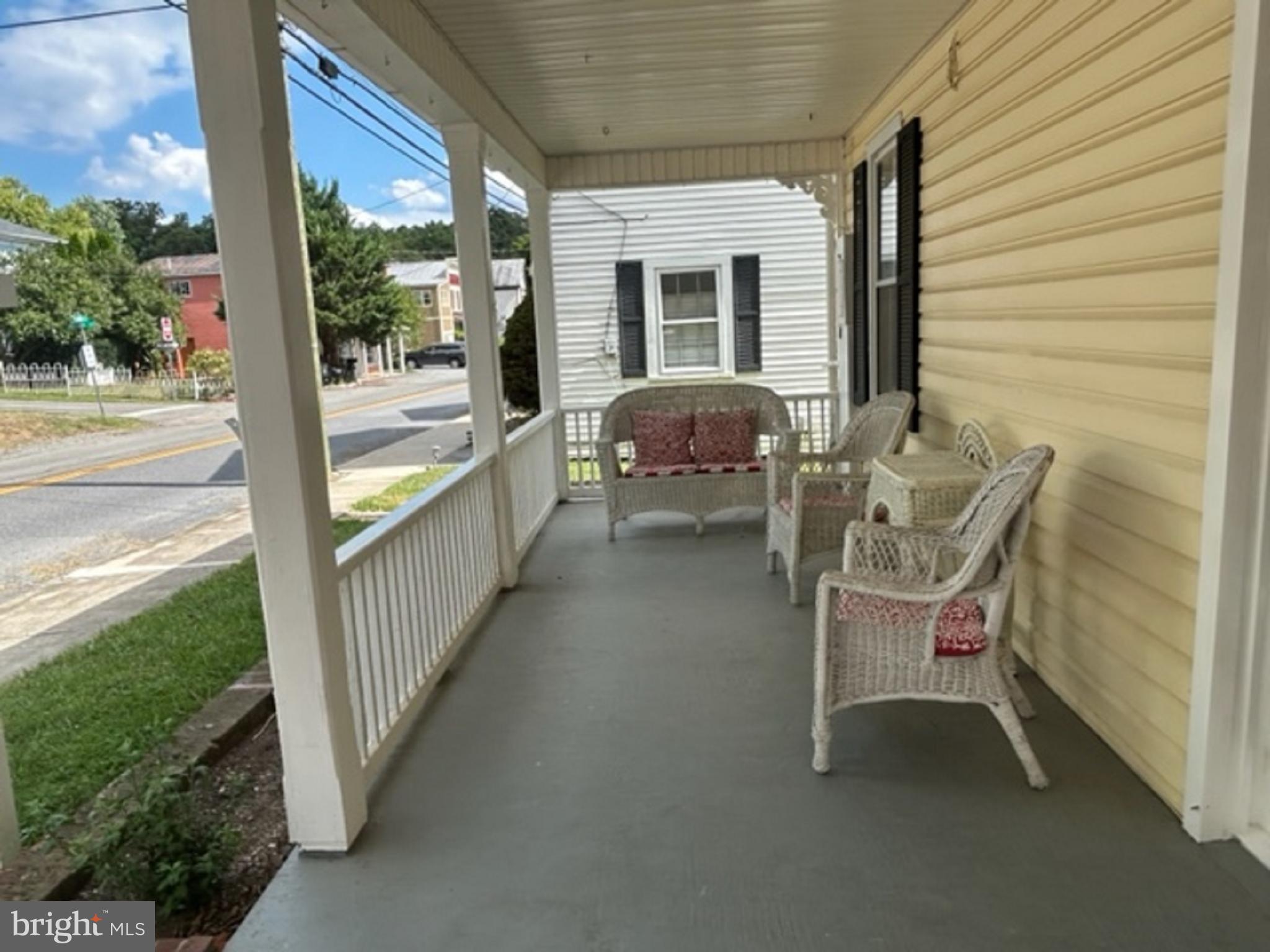 19 E Main STREET