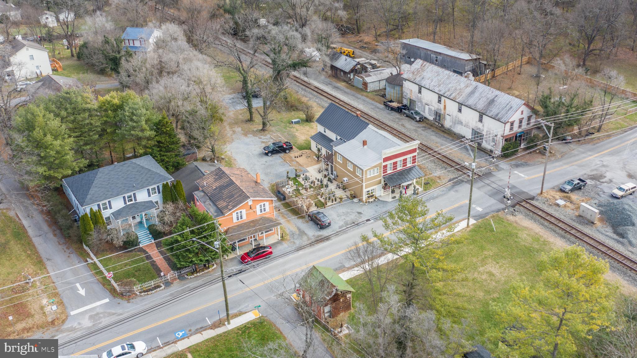 19 E Main STREET