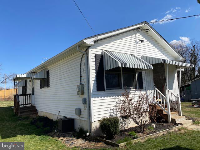 104 Josephine STREET