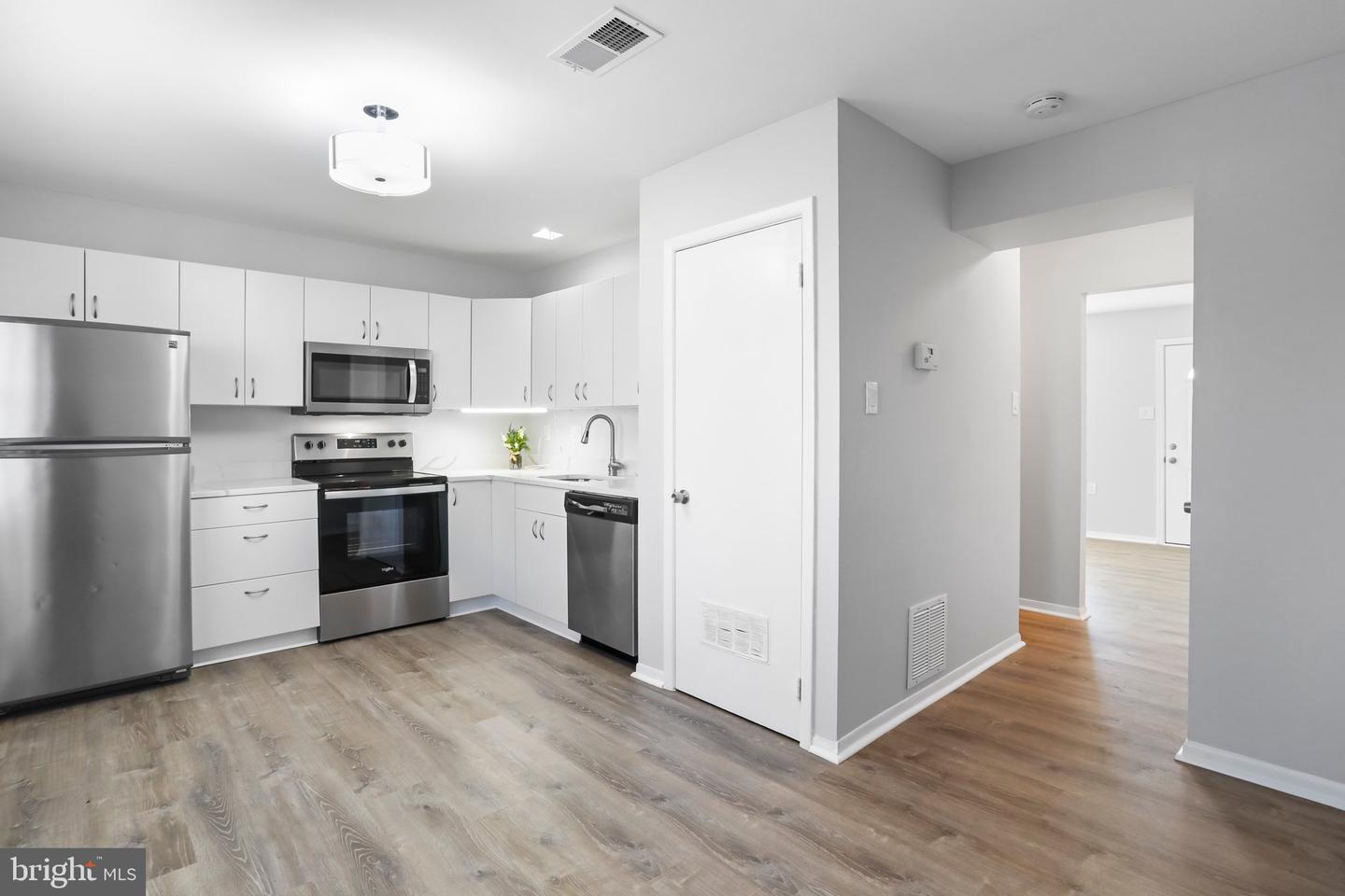 228 Cameron STREET