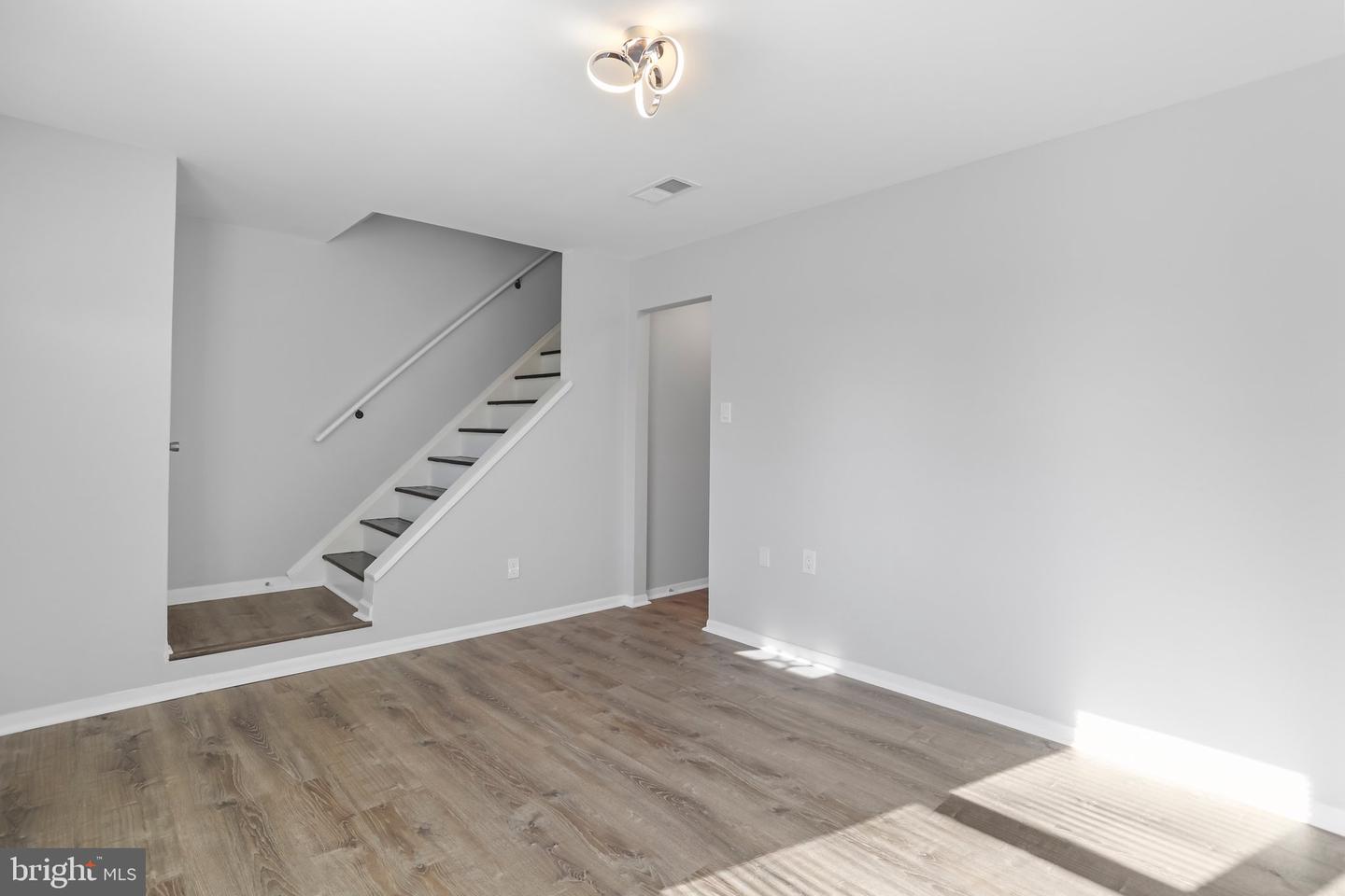 228 Cameron STREET