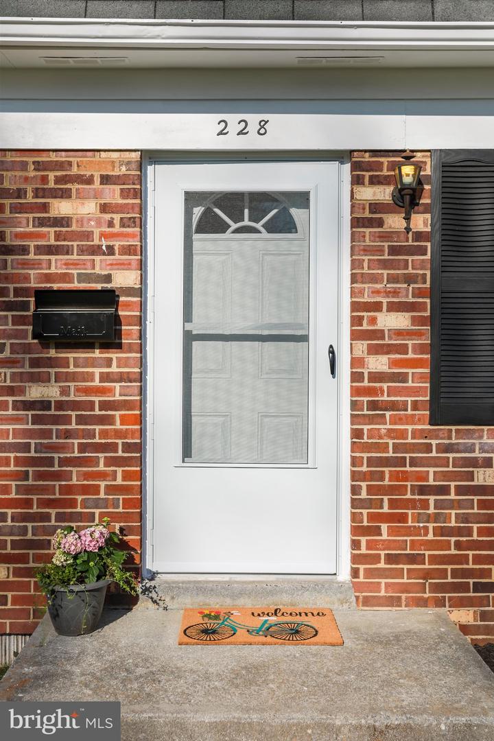 228 Cameron STREET