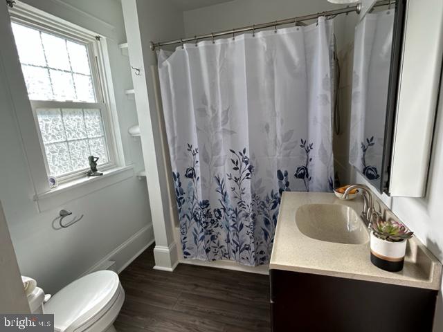 211 E Main STREET