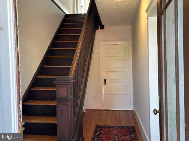 211 E Main STREET