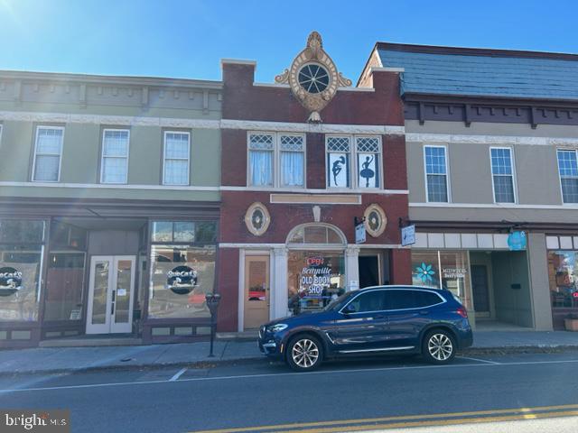 211 E Main STREET