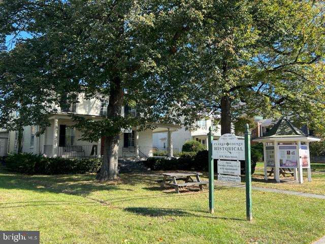 211 E Main STREET