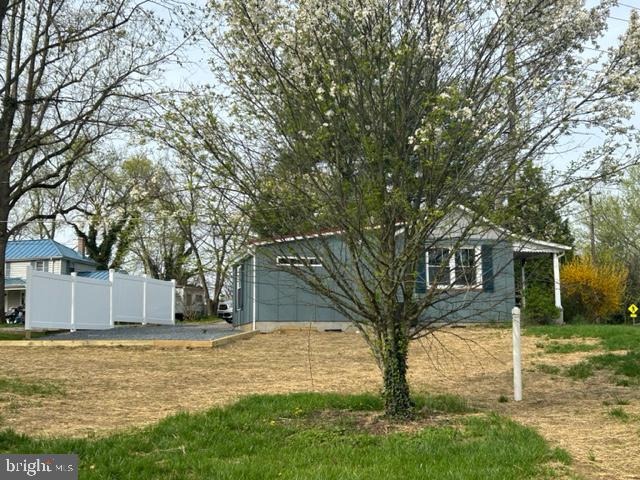 103 N Greenway Ave