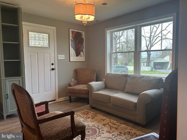 103 N Greenway Ave