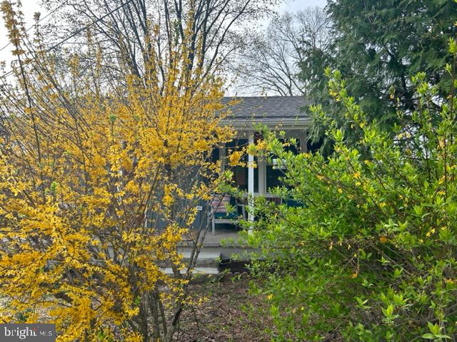 103 N Greenway Ave