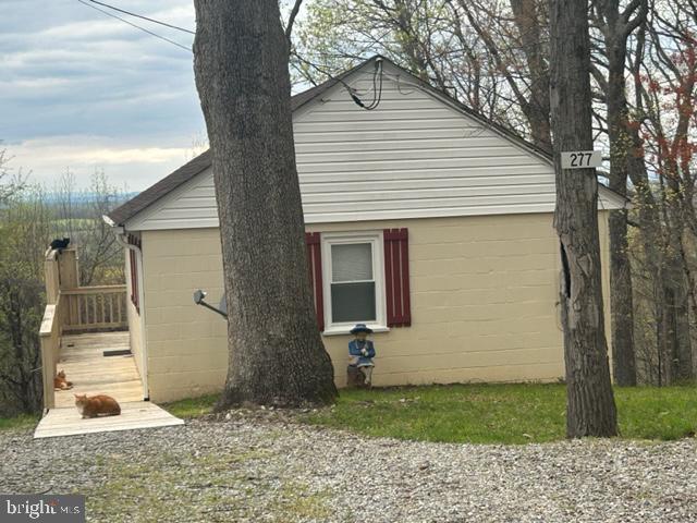 277 Pine Crest Ln