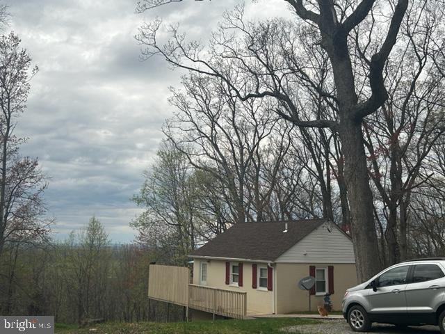277 Pine Crest Ln