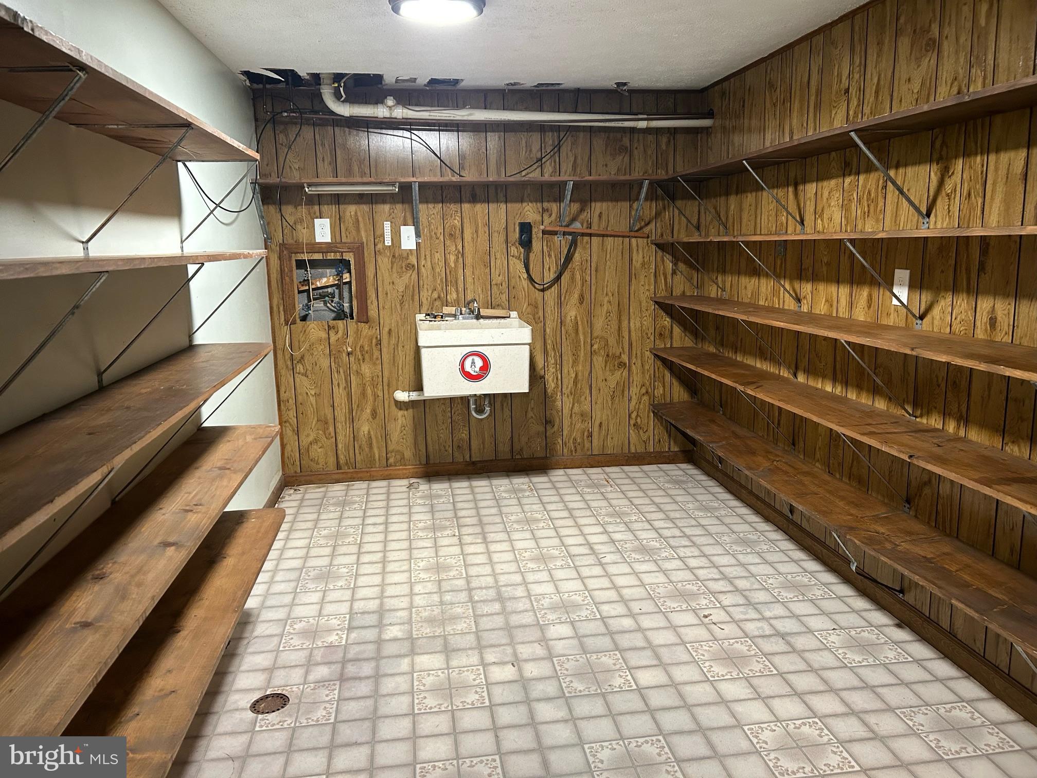 1190 Gun Barrel Rd