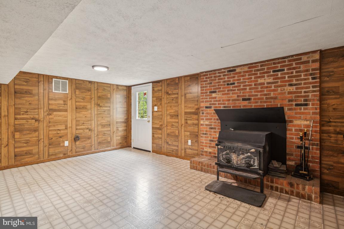 1190 Gun Barrel Rd