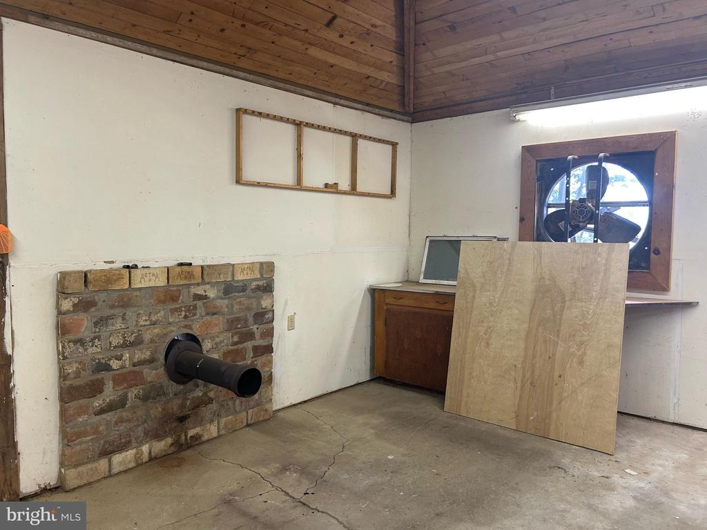 1190 Gun Barrel Rd
