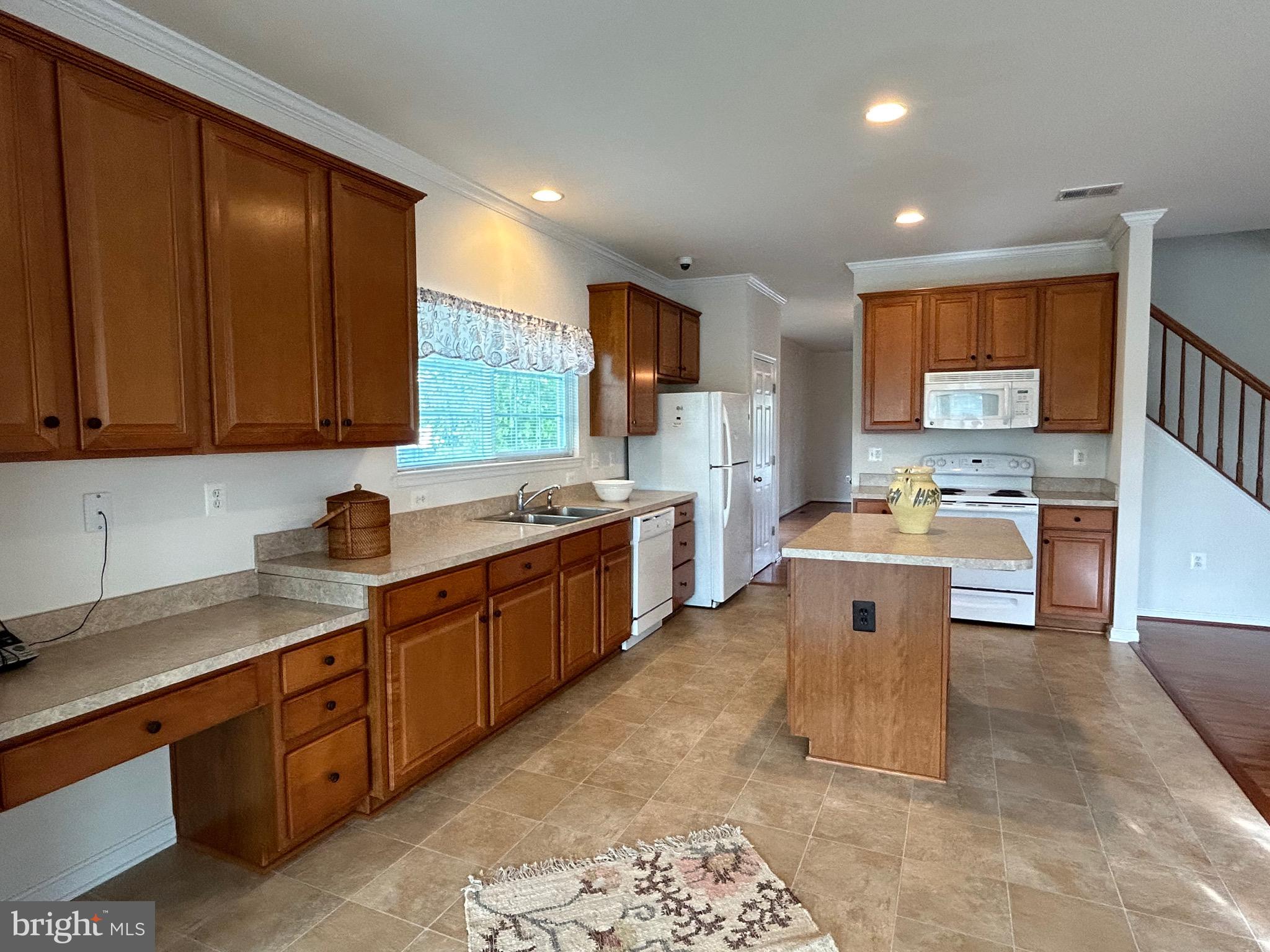 121 Roseville Ct