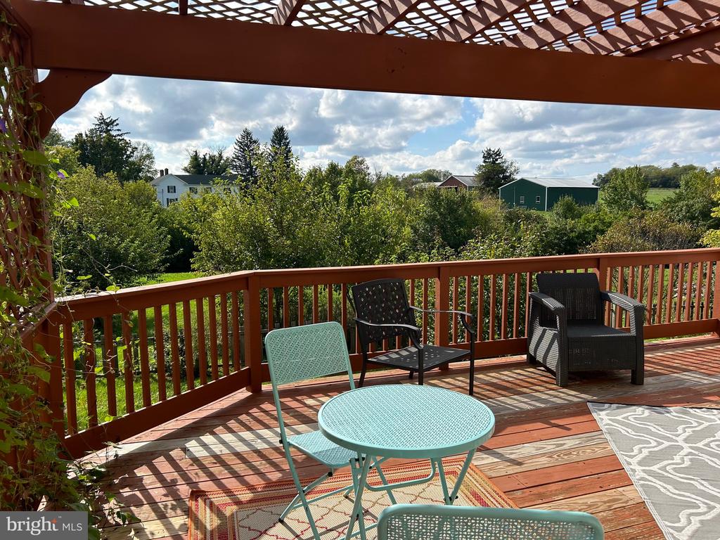 121 Roseville Ct