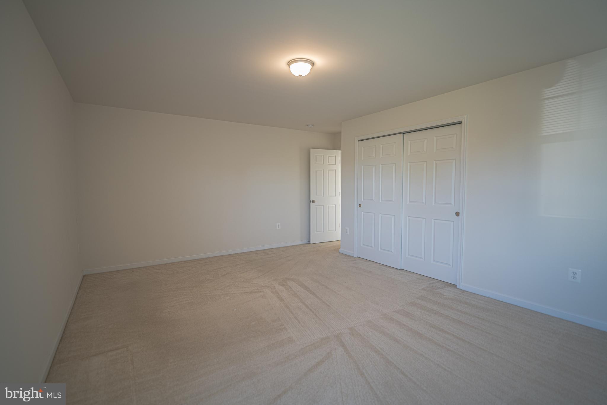 121 Roseville Ct