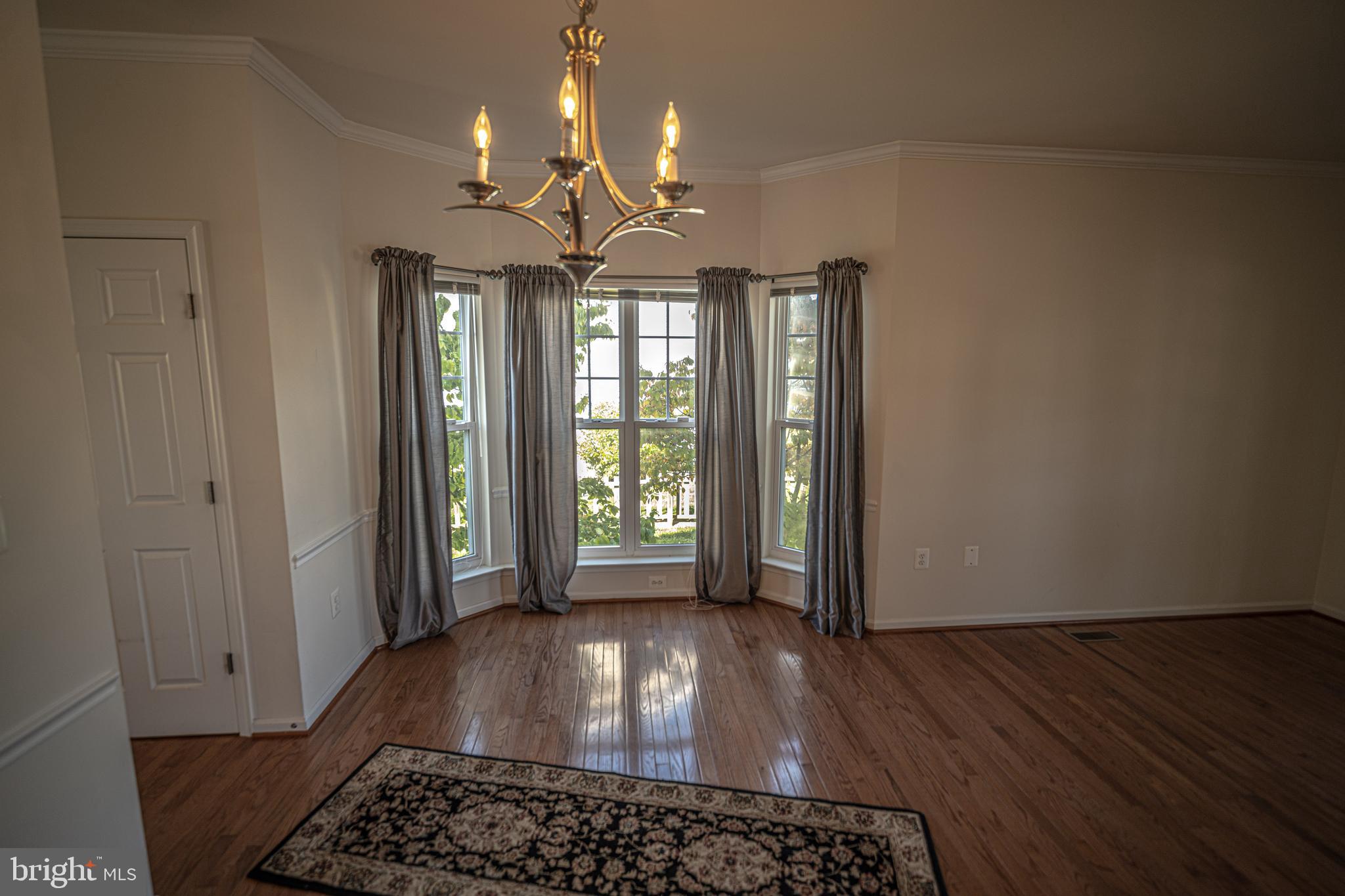 121 Roseville Ct