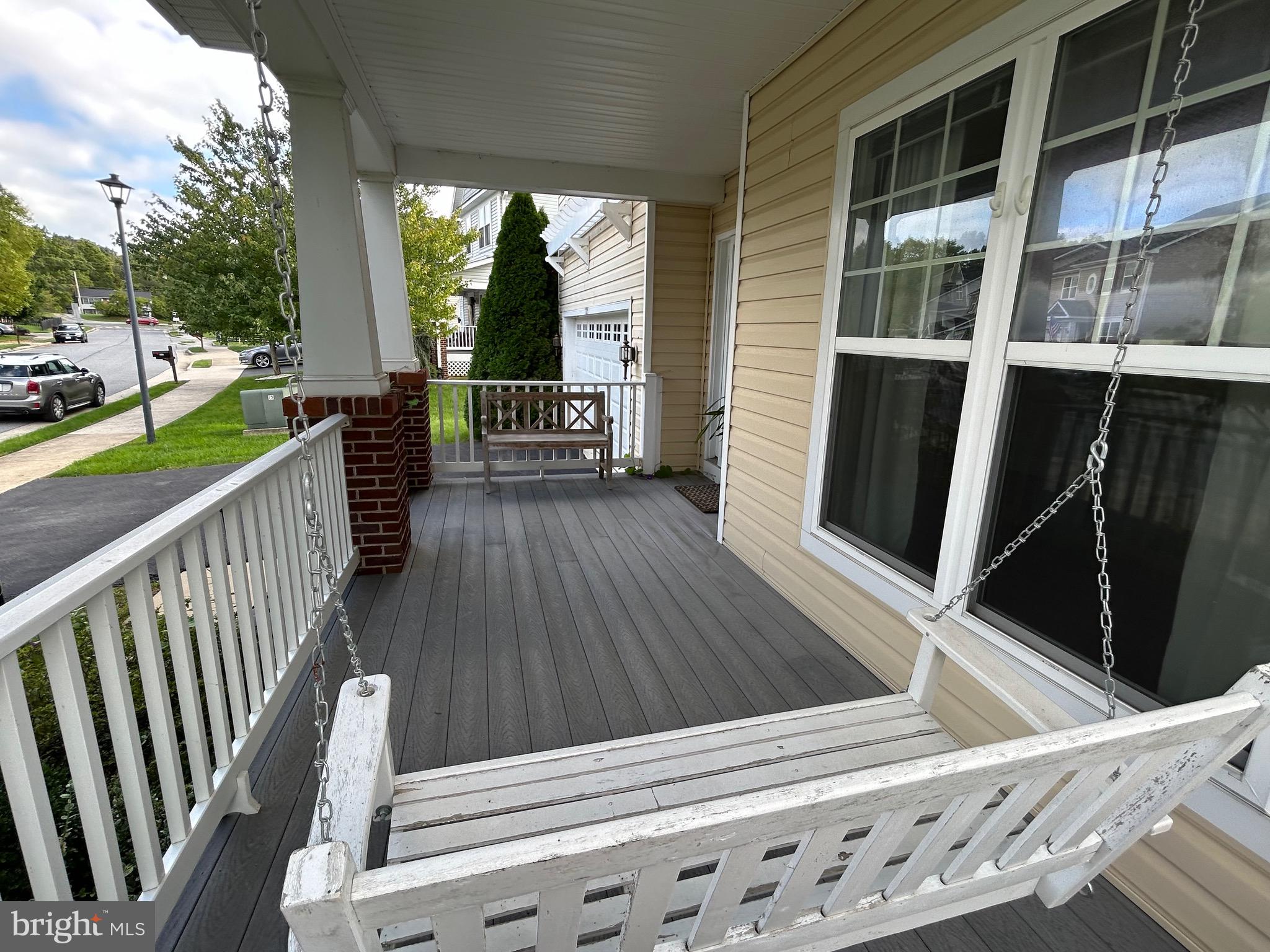 121 Roseville Ct