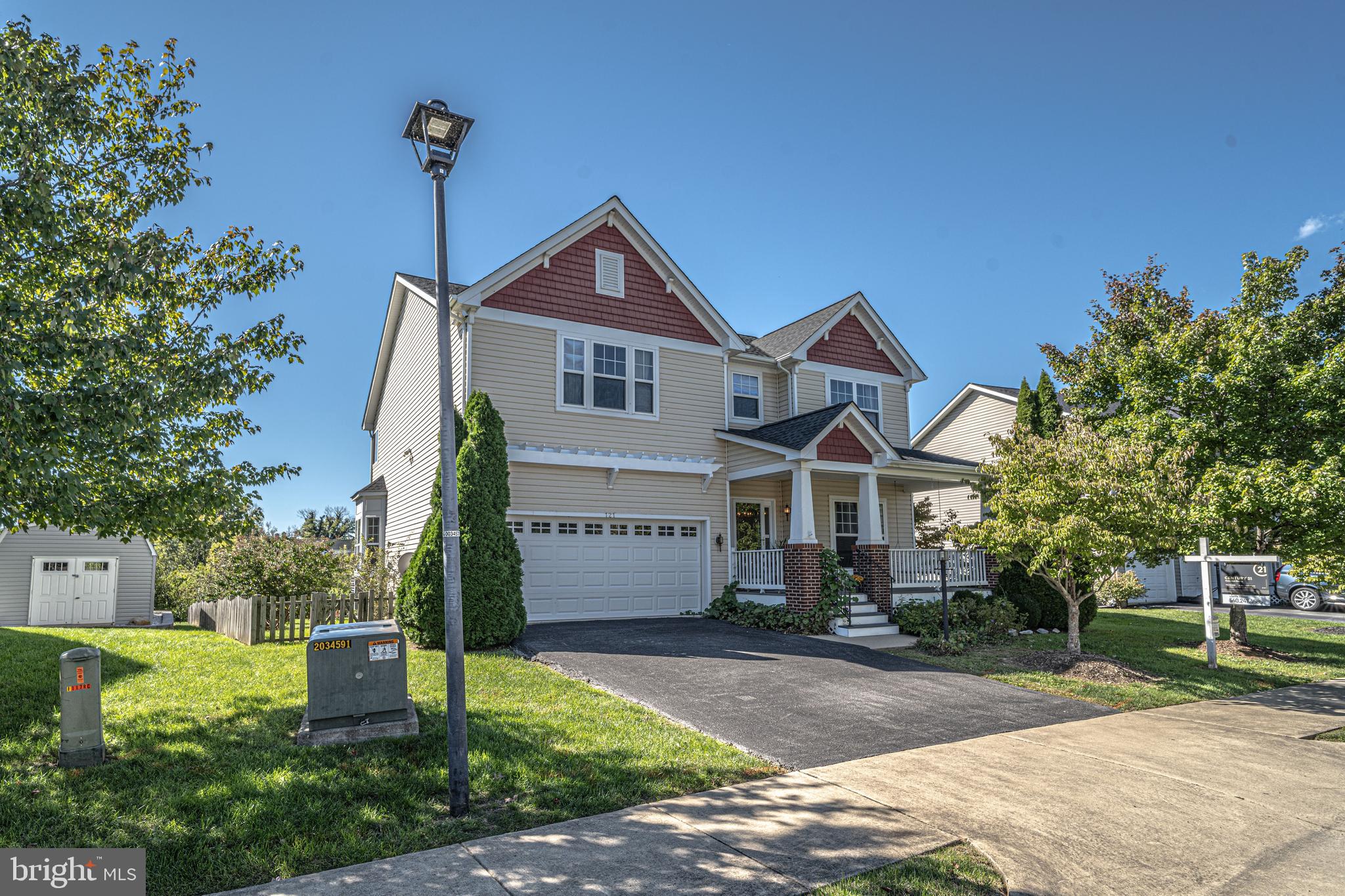 121 Roseville Ct