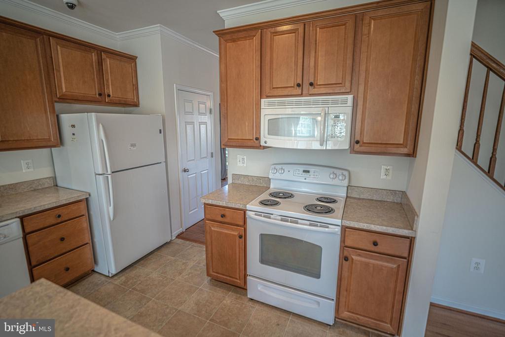 121 Roseville Ct