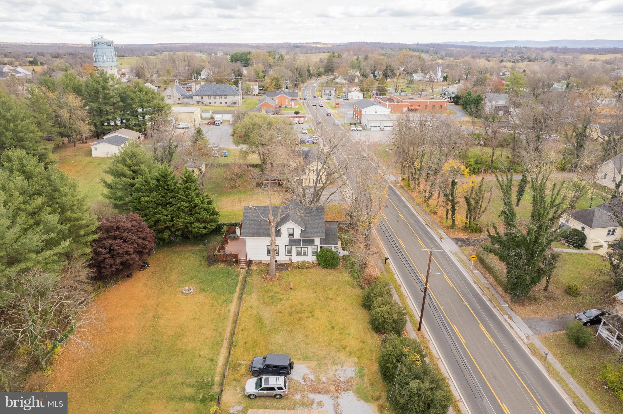 18 Greenway Ave S