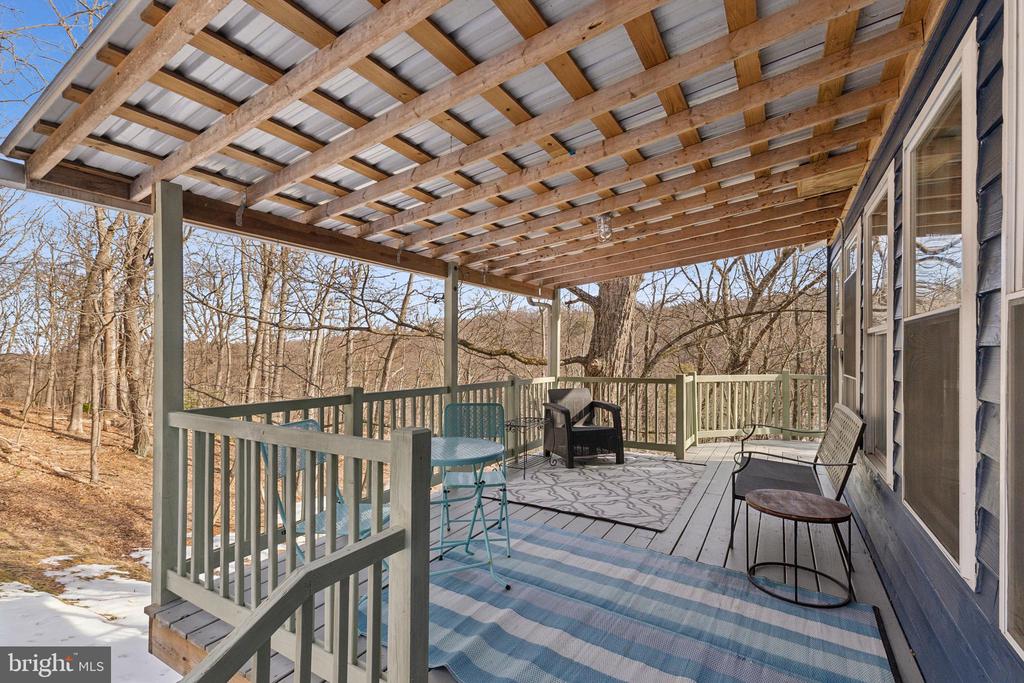 398 Timber Ln