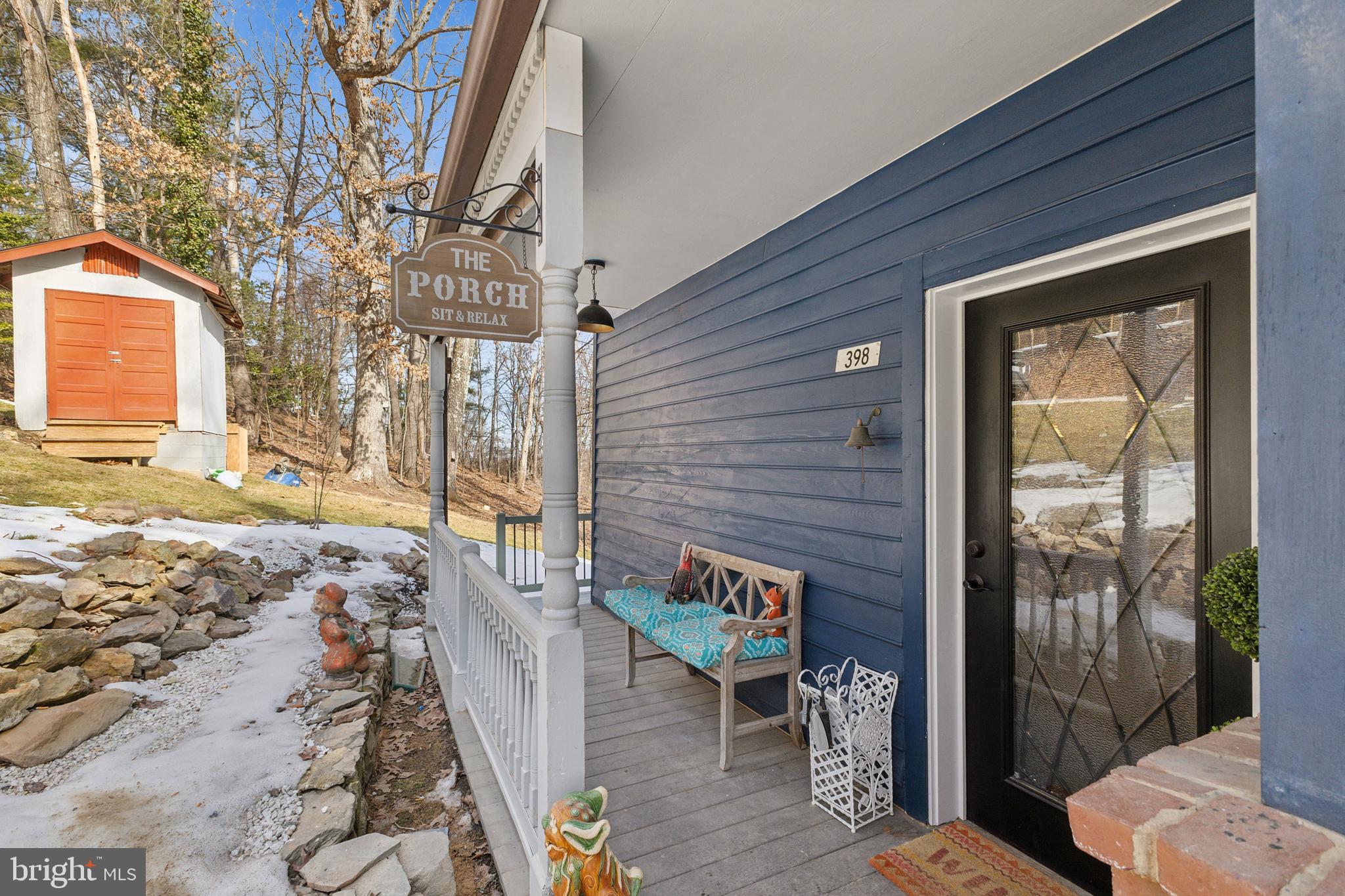 398 Timber Ln